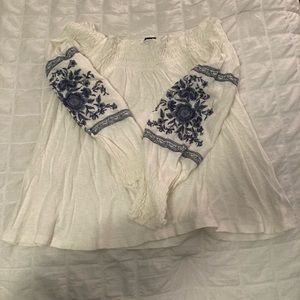 American Eagle off the shoulder top